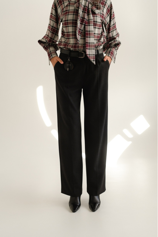 Брюки из теплой ткани классические